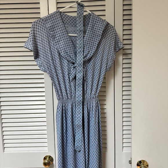 Vintage 1950s Light Blue Eyelet Nylon Day Dress Comfort & Stretch - Picture 4 of 15